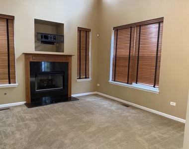 2824 White Thorn Circle - Photo Thumbnail 17