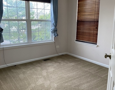 2824 White Thorn Circle - Photo Thumbnail 22