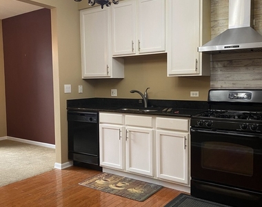 2824 White Thorn Circle - Photo Thumbnail 9