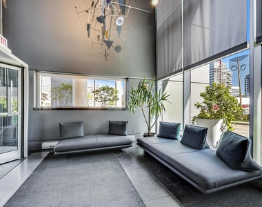 737 W Washington Boulevard - Photo Thumbnail 20