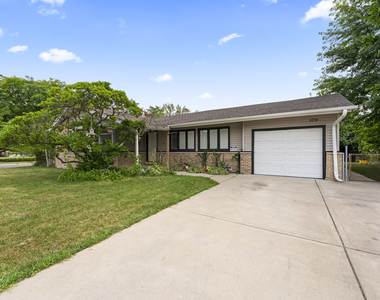 109 Landmeier Road - Photo Thumbnail 1