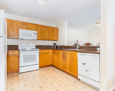 146 Bertram Drive - Photo Thumbnail 8