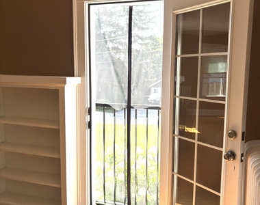 111 Pleasant Avenue - Photo Thumbnail 5