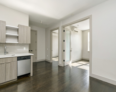 85 Stanhope St - Photo Thumbnail 6