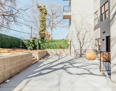85 Stanhope St - Photo Thumbnail 12