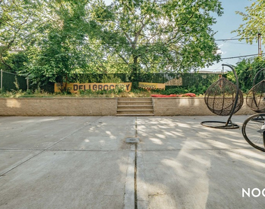 85 Stanhope St - Photo Thumbnail 5
