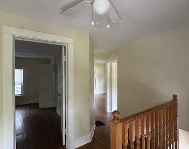 647 Hardin Avenue - Photo Thumbnail 8