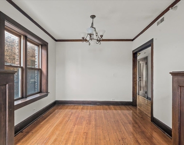 909 Green Bay Road - Photo Thumbnail 3