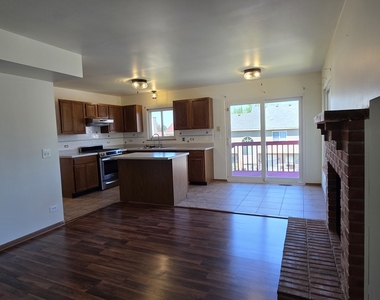 24 E Honeysuckle Drive - Photo Thumbnail 8