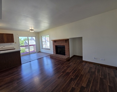 24 E Honeysuckle Drive - Photo Thumbnail 10