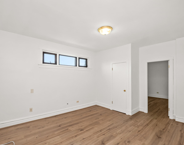 6144 S Indiana Avenue - Photo Thumbnail 2