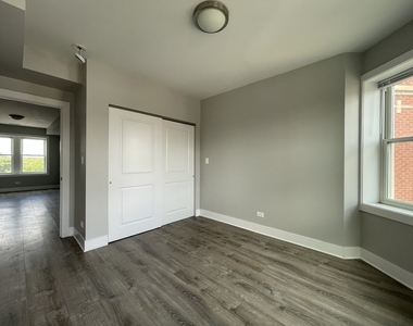 722 N Austin Boulevard - Photo Thumbnail 9