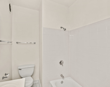 6144 S Indiana Avenue - Photo Thumbnail 15