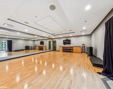 401 N Wabash Avenue - Photo Thumbnail 26