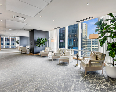 401 N Wabash Avenue - Photo Thumbnail 17