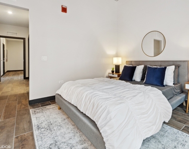 171 N Aberdeen Street - Photo Thumbnail 11