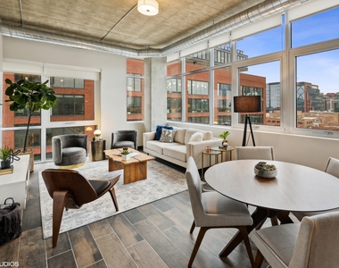 171 N Aberdeen Street - Photo Thumbnail 1