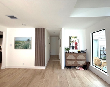 13914 Swiss Hill Drive - Photo Thumbnail 4