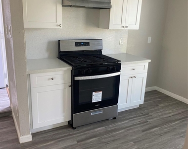 7519 San Benito Drive - Photo Thumbnail 3