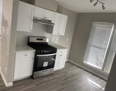 7519 San Benito Drive - Photo Thumbnail 11