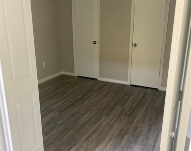 7519 San Benito Drive - Photo Thumbnail 12