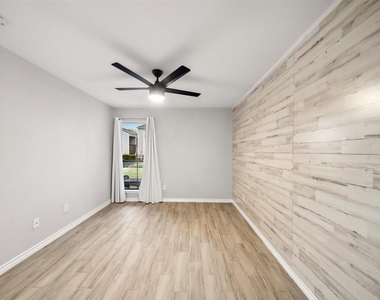 13151 Walden Road - Photo Thumbnail 6