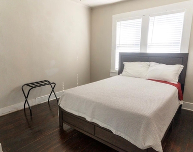 201 Carol Street - Photo Thumbnail 13