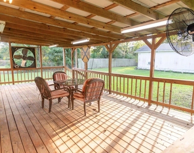 201 Carol Street - Photo Thumbnail 27