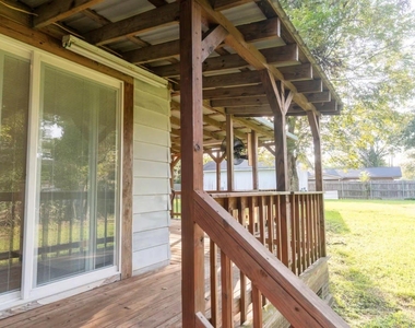 201 Carol Street - Photo Thumbnail 29