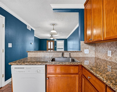1220 Shadowdale Drive - Photo Thumbnail 10
