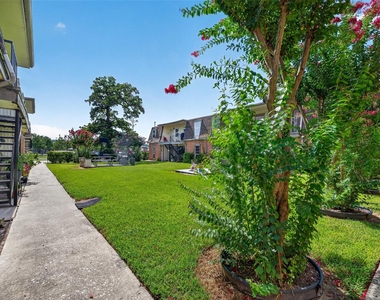 1220 Shadowdale Drive - Photo Thumbnail 32