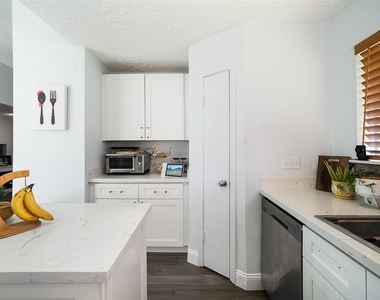 13139 Vista Oro Drive - Photo Thumbnail 10