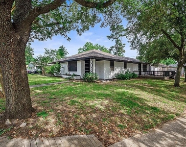 5037 W 43rd Street - Photo Thumbnail 5