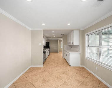 5037 W 43rd Street - Photo Thumbnail 15