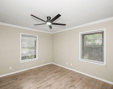 5037 W 43rd Street - Photo Thumbnail 20