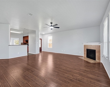 1827 Macondray Drive - Photo Thumbnail 3