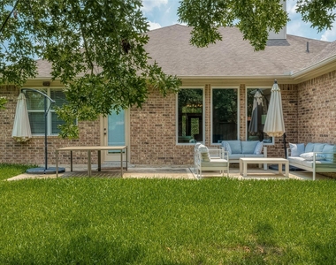 167 Pinto Point Place - Photo Thumbnail 37