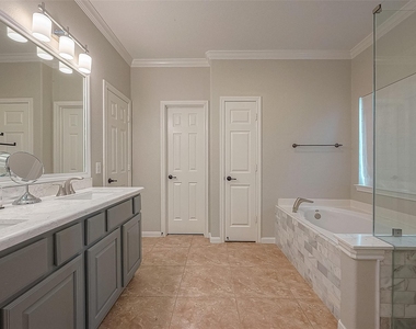 167 Pinto Point Place - Photo Thumbnail 20