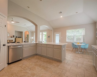 167 Pinto Point Place - Photo Thumbnail 17