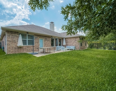 167 Pinto Point Place - Photo Thumbnail 32