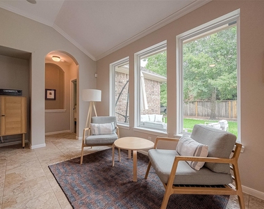 167 Pinto Point Place - Photo Thumbnail 9
