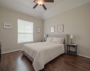 167 Pinto Point Place - Photo Thumbnail 30