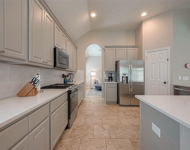 167 Pinto Point Place - Photo Thumbnail 10