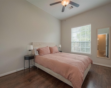 167 Pinto Point Place - Photo Thumbnail 23