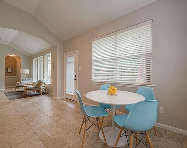 167 Pinto Point Place - Photo Thumbnail 45