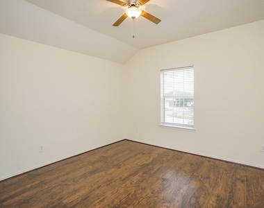 1323 Colonial Manor Drive - Photo Thumbnail 18