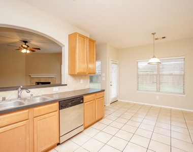 1323 Colonial Manor Drive - Photo Thumbnail 12