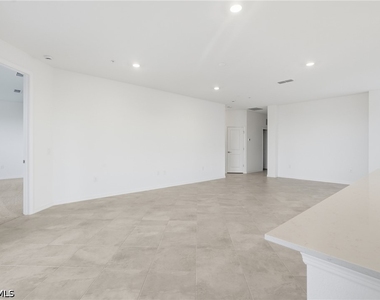 15918 Green Acres Avenue - Photo Thumbnail 6