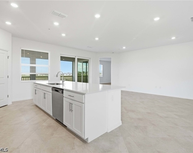 15918 Green Acres Avenue - Photo Thumbnail 10