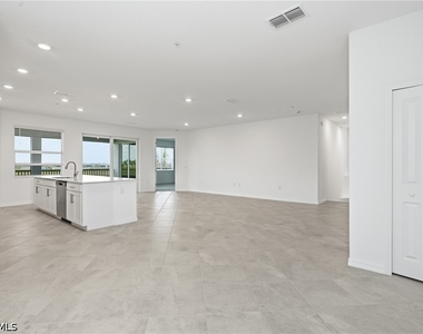 15918 Green Acres Avenue - Photo Thumbnail 15